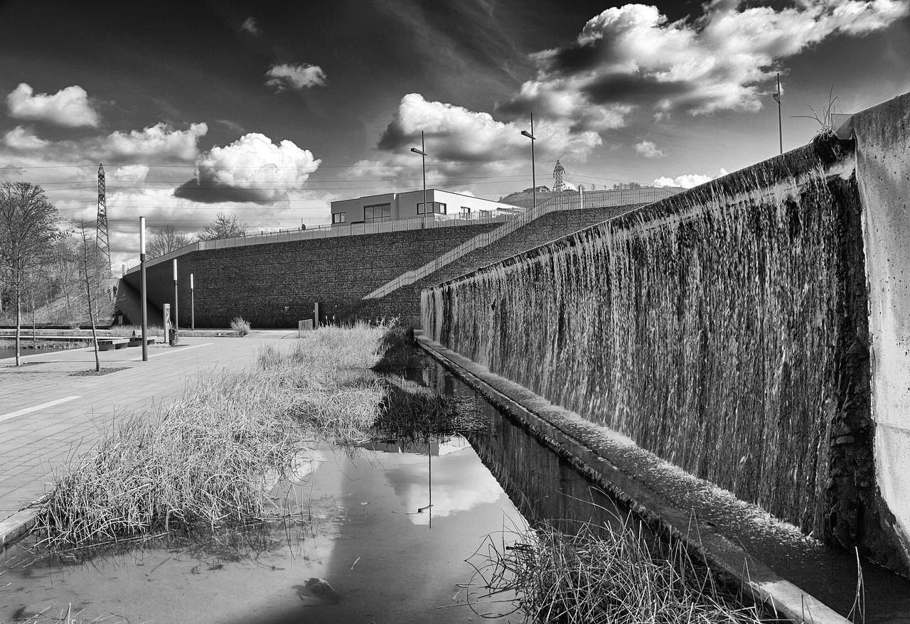Waters, black and white photography, artificial waterfall — Finest Weed Dispensary Close Me Punctual Container & Weed Beginni