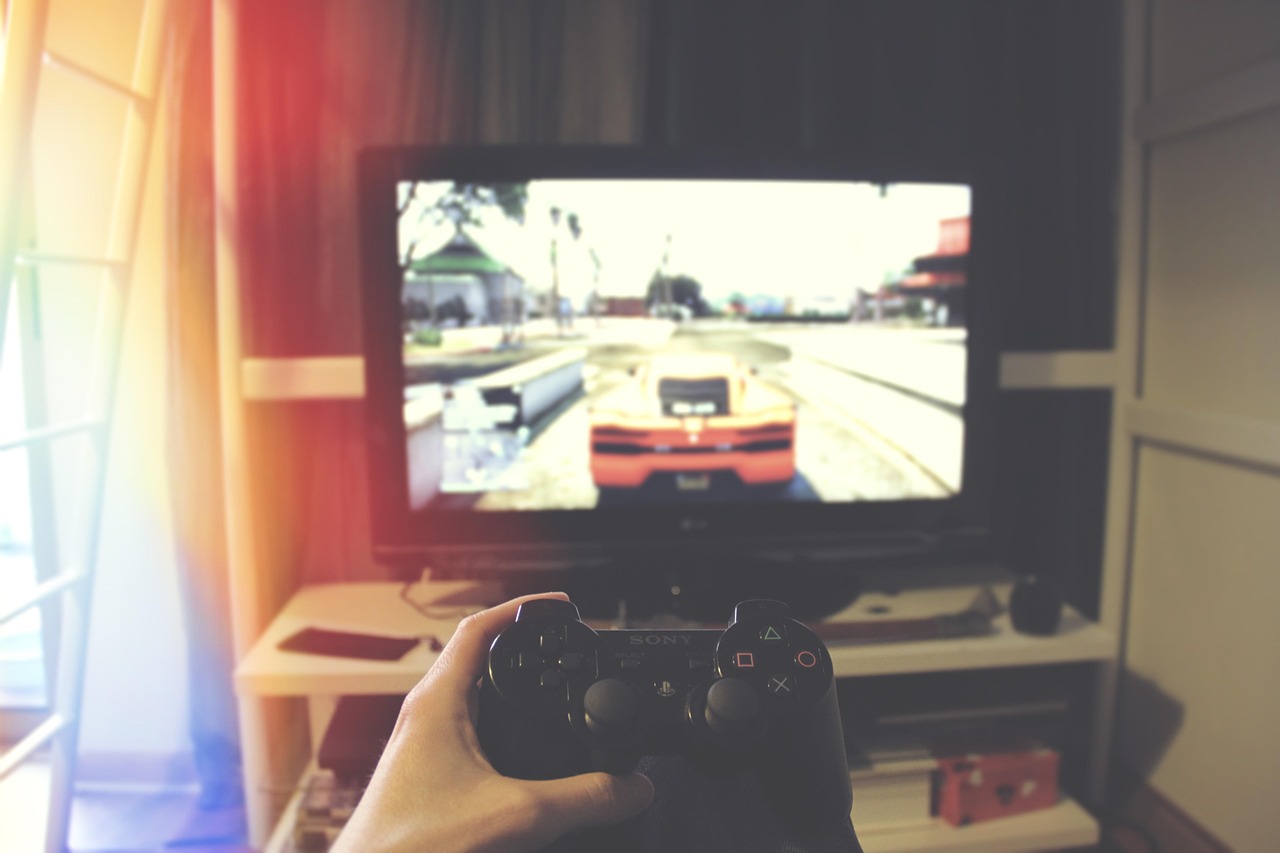 Playstation, computer, console — Mit PayPal-Zahlungen Meilen sammeln Miles & More Kreditkarte